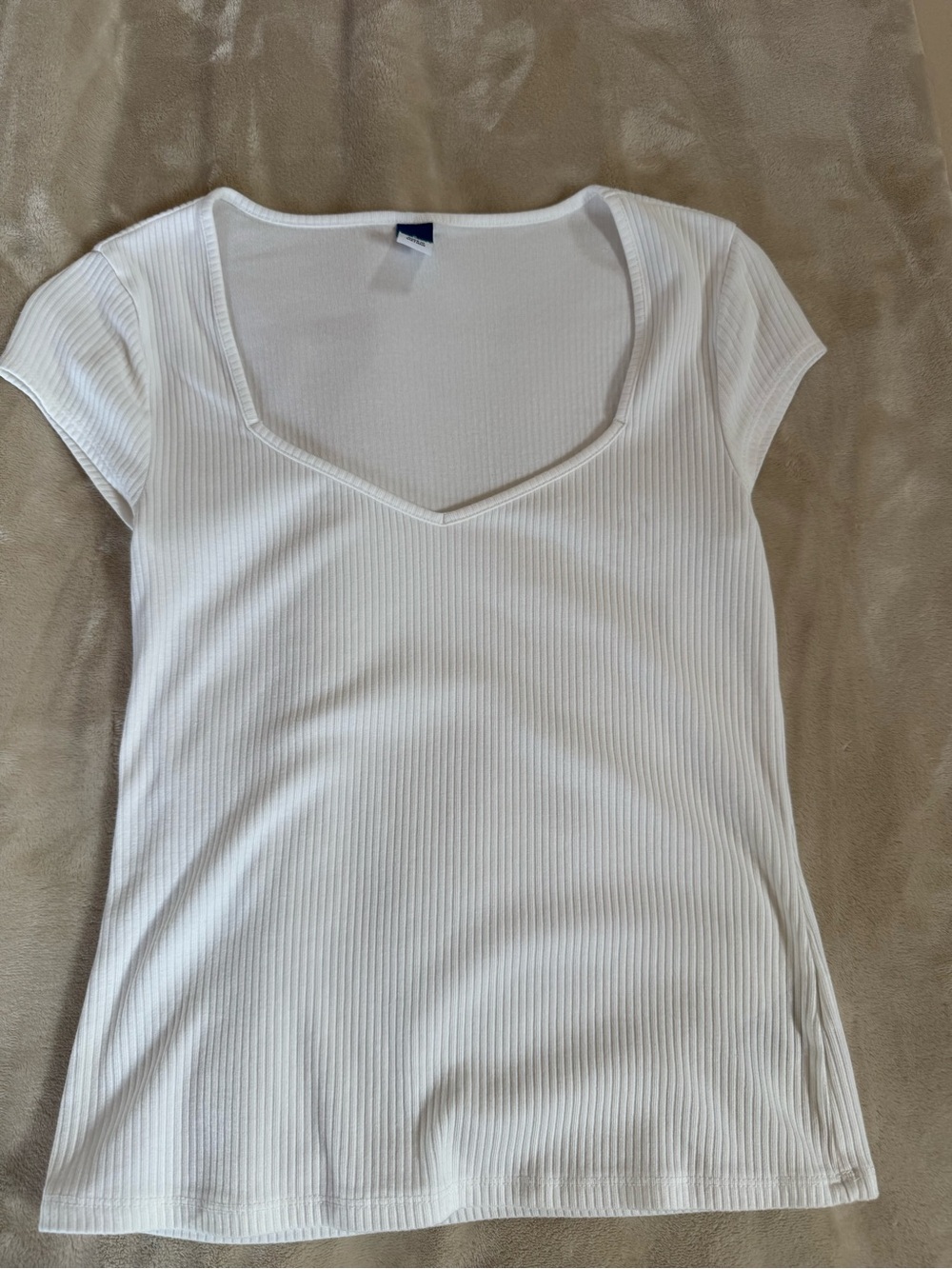 Old Navy White Ribbed Scoop V-Neck Short Sleeve Top